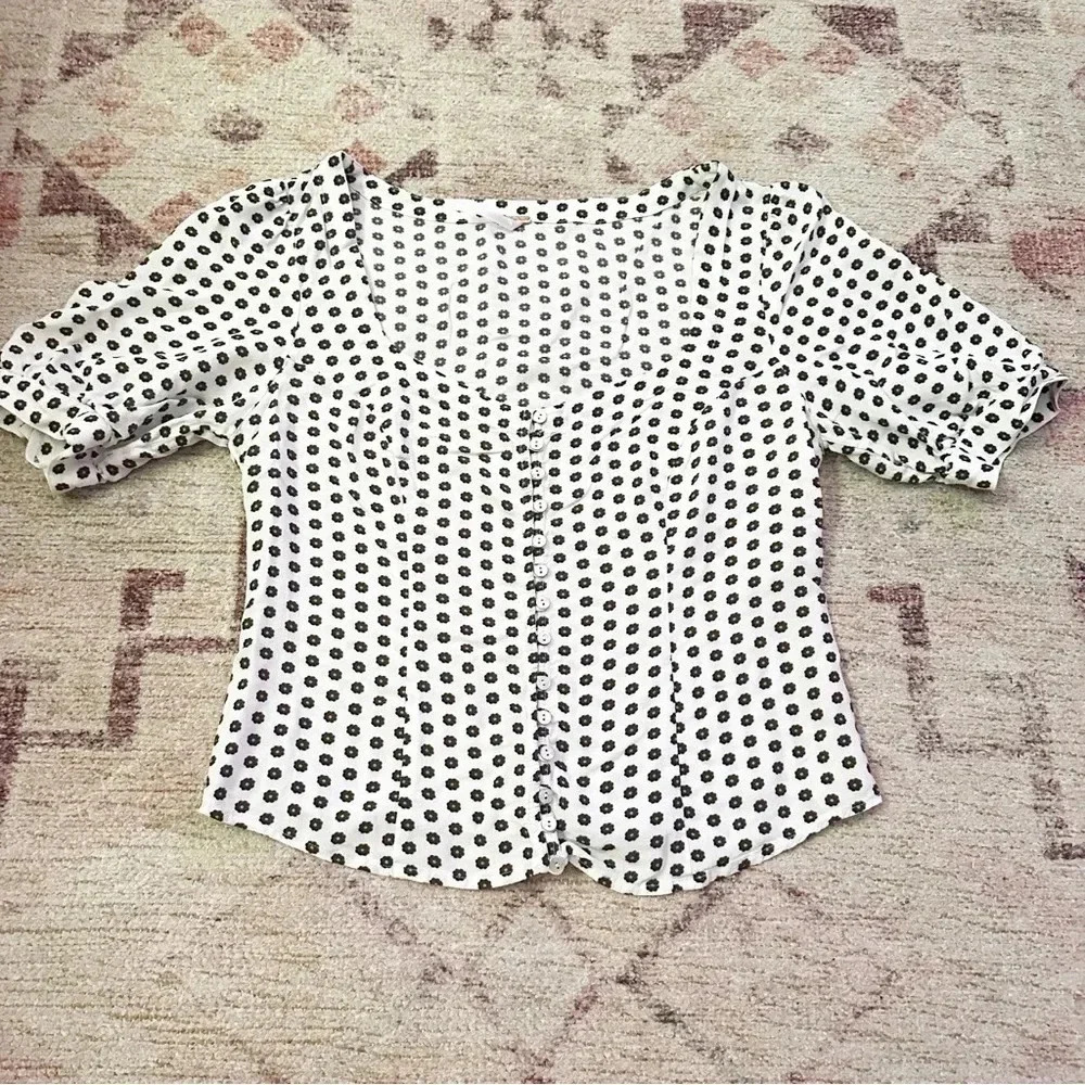 Free people• Floral short sleeve button down blouse size medium - Picture 4 of 9